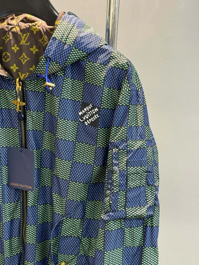 Practical Louis Vuitton Outwear 136836