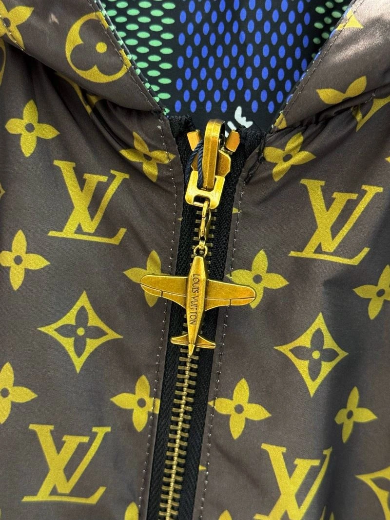 Practical Louis Vuitton Outwear 136836