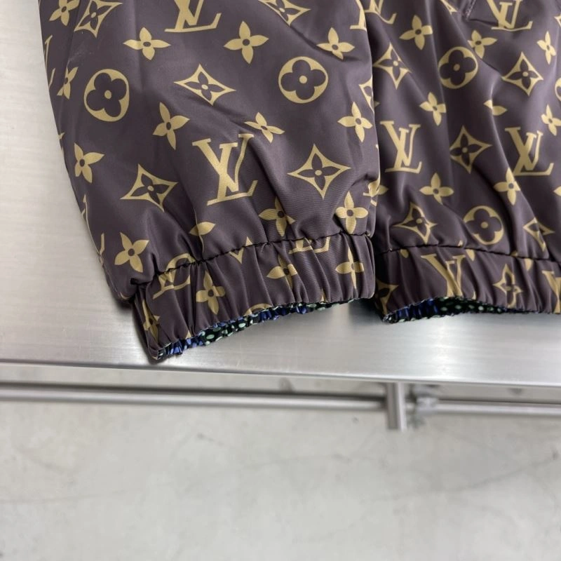 Comfortable Louis Vuitton Outwear 136832