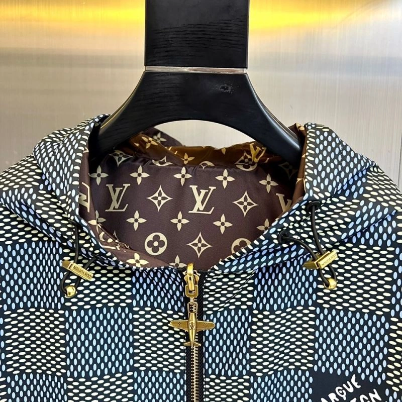 Tailored Louis Vuitton Outwear 136833