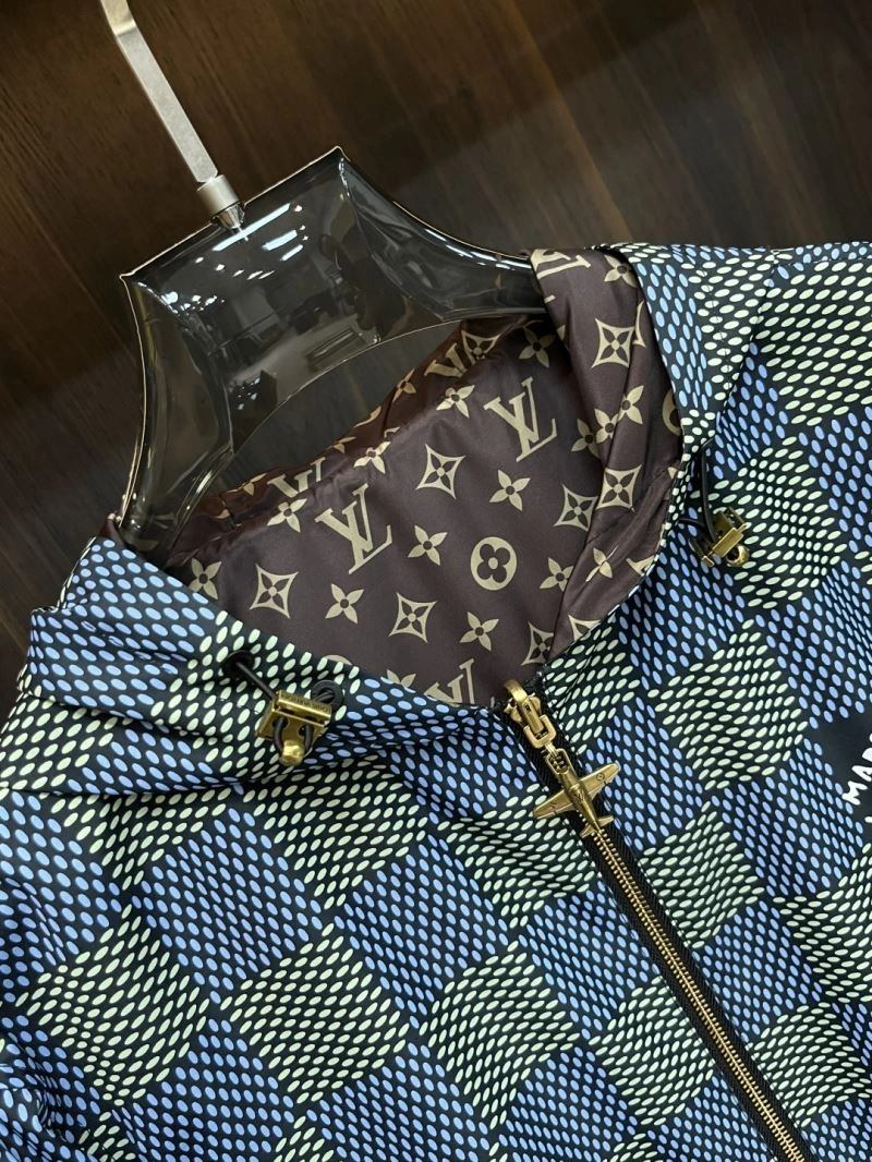 SmoothTexture Louis Vuitton Outwear 136818
