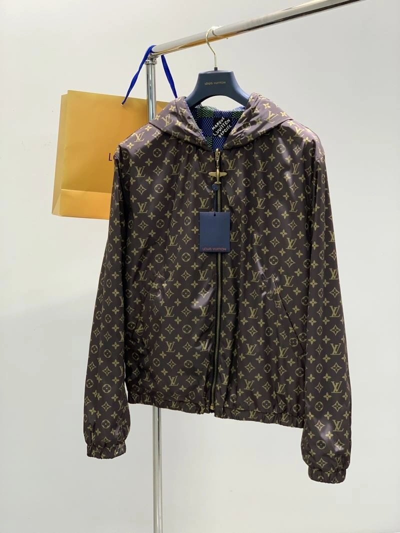 TravelReady Louis Vuitton Outwear 136811