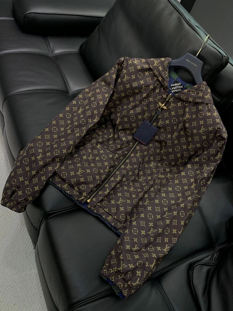 TravelReady Louis Vuitton Outwear 136811