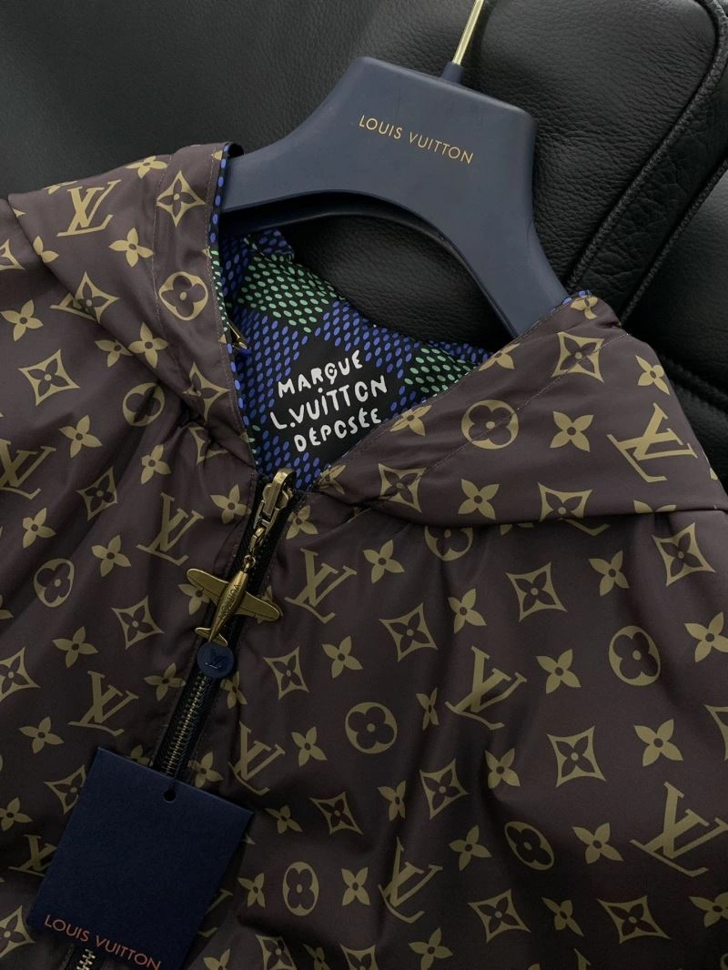 TravelReady Louis Vuitton Outwear 136811