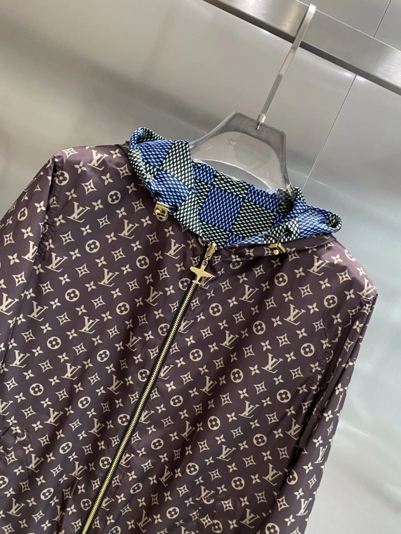 Trendy Louis Vuitton Outwear 136814