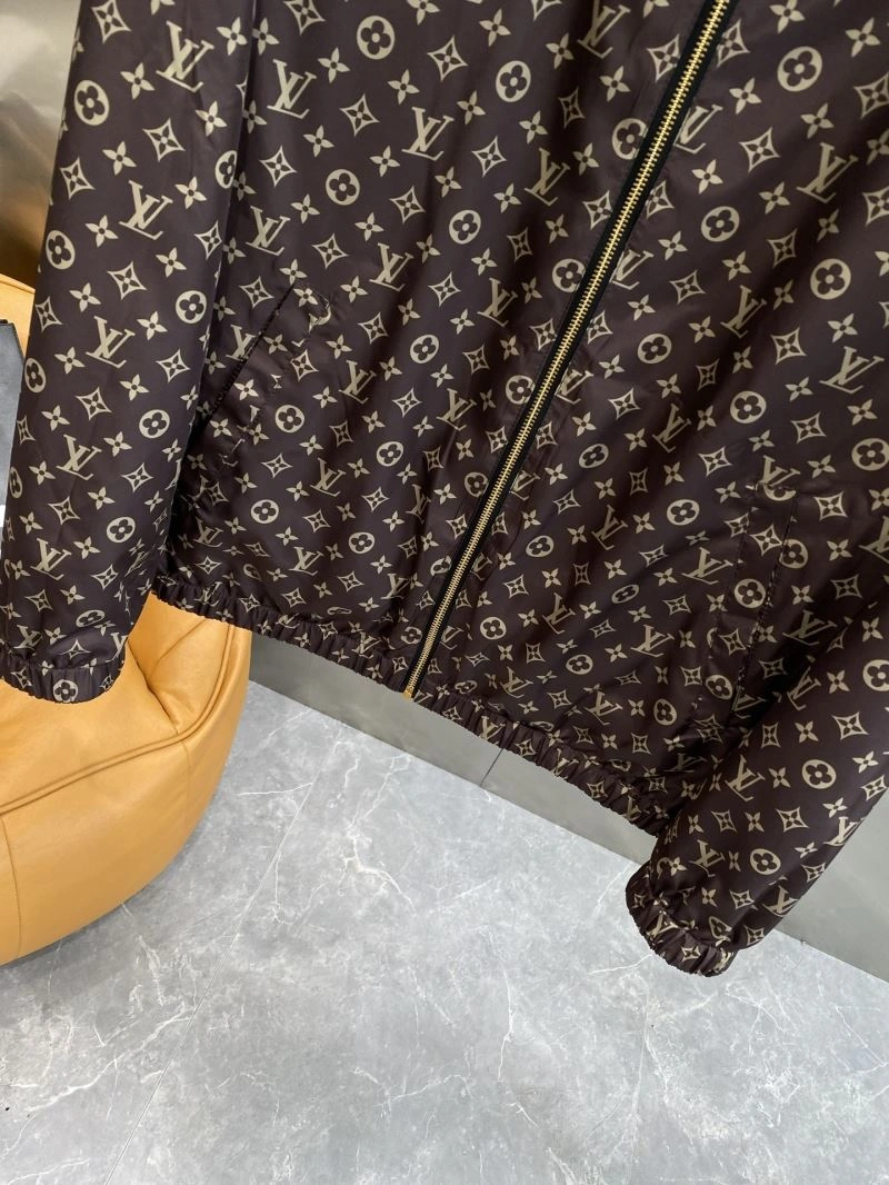 Trendy Louis Vuitton Outwear 136814