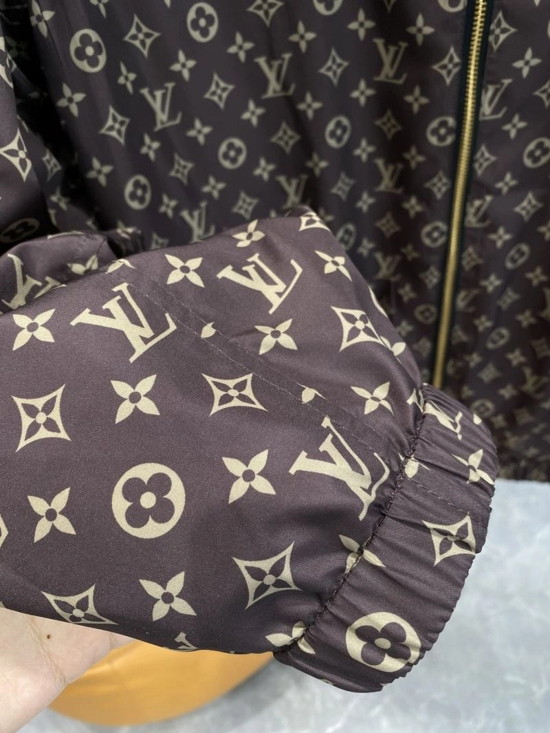 Trendy Louis Vuitton Outwear 136814