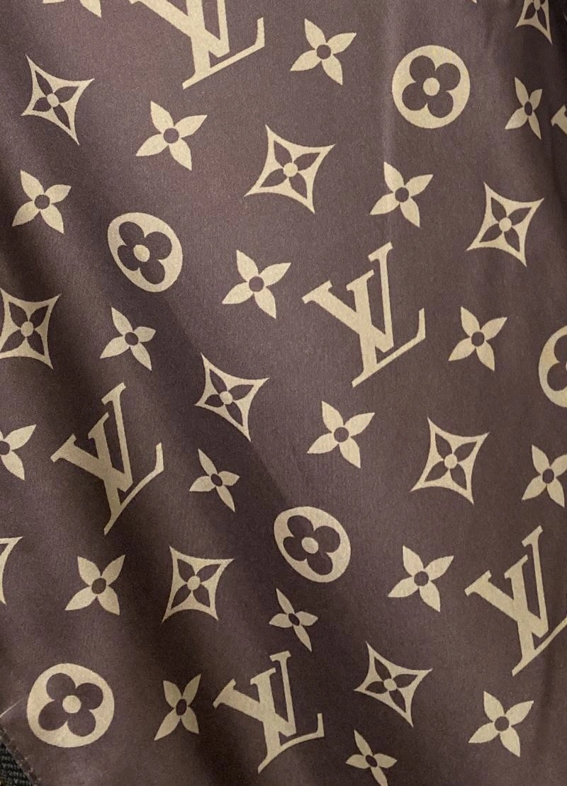 Stylish Louis Vuitton Outwear 136809