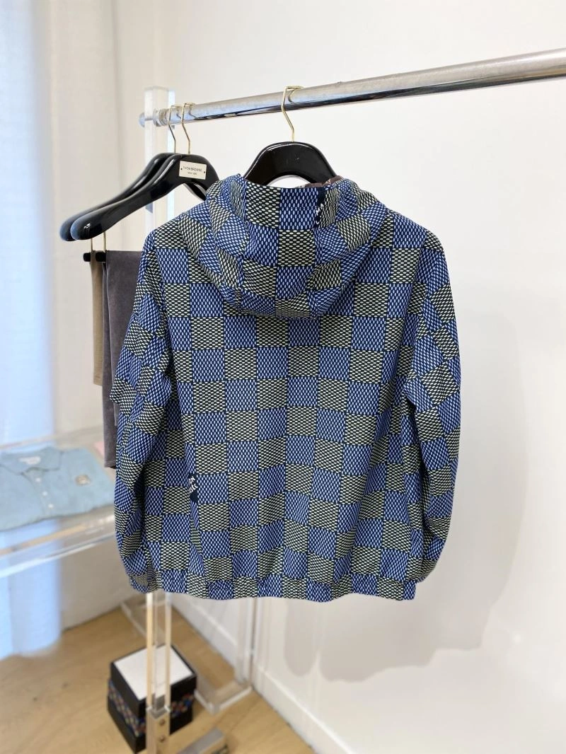 Stylish Louis Vuitton Outwear 136809