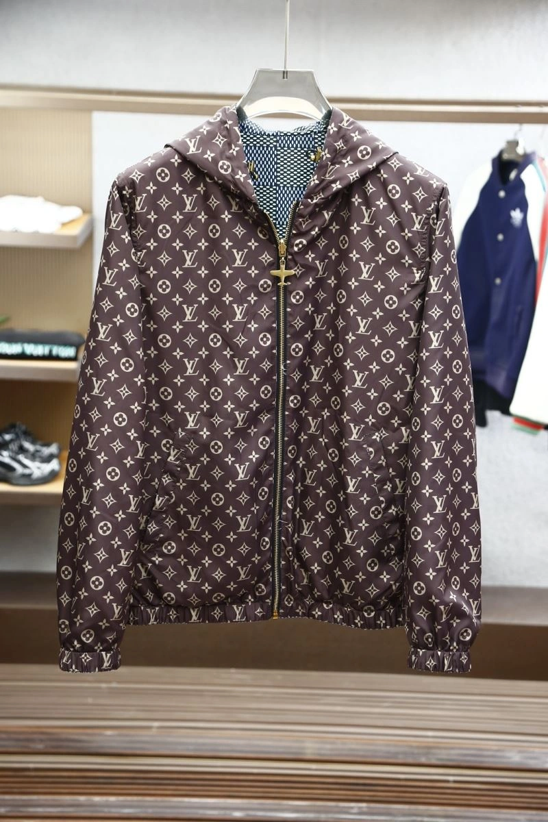 DailyWear Louis Vuitton Outwear 136807