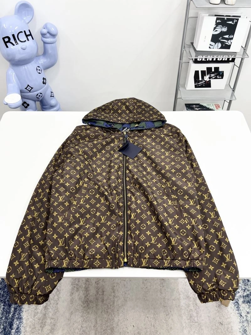 Louis Vuitton Outwear MoistureWicking 136803