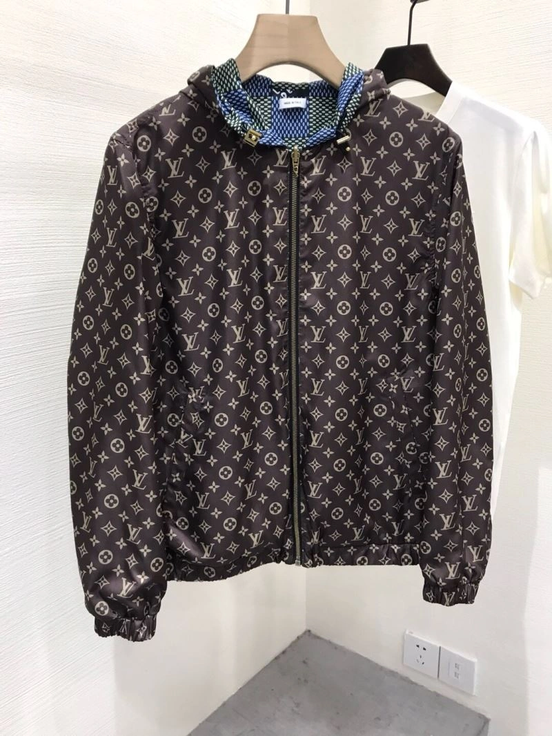 Louis Vuitton Outwear Neat 136801