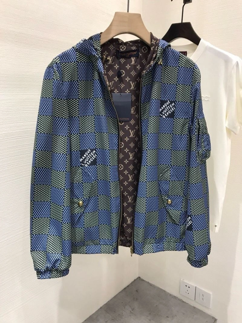Louis Vuitton Outwear Neat 136801