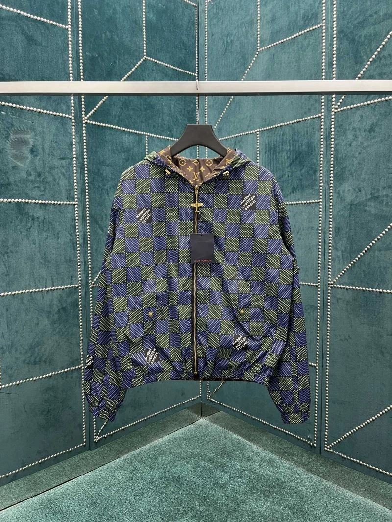 TopPick Louis Vuitton Outwear 136800