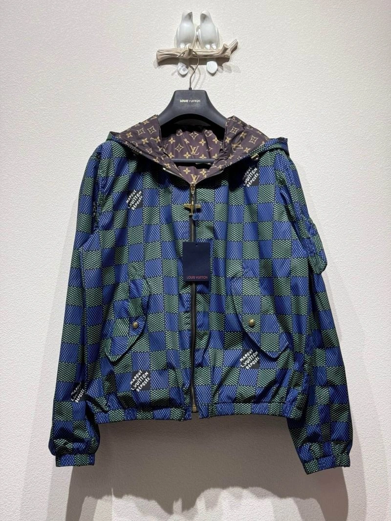 UrbanStyle Louis Vuitton Outwear 136784