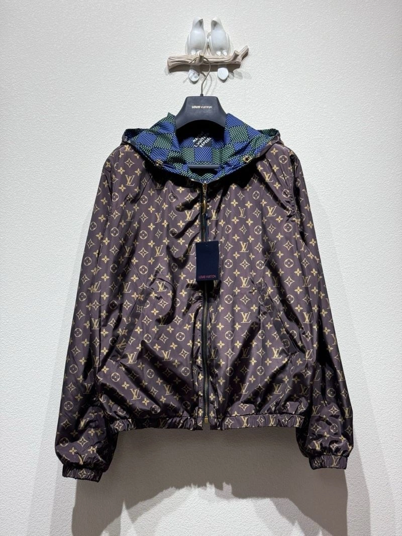 UrbanStyle Louis Vuitton Outwear 136784