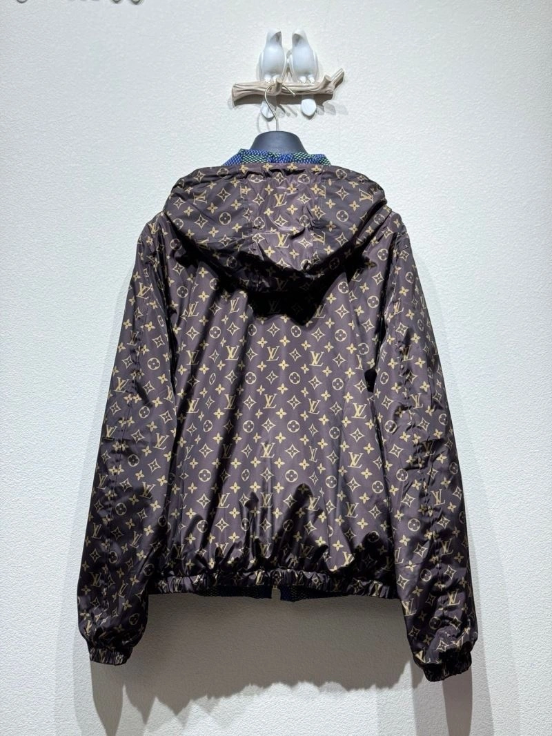 UrbanStyle Louis Vuitton Outwear 136784