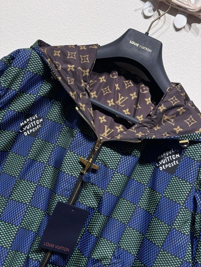 UrbanStyle Louis Vuitton Outwear 136784