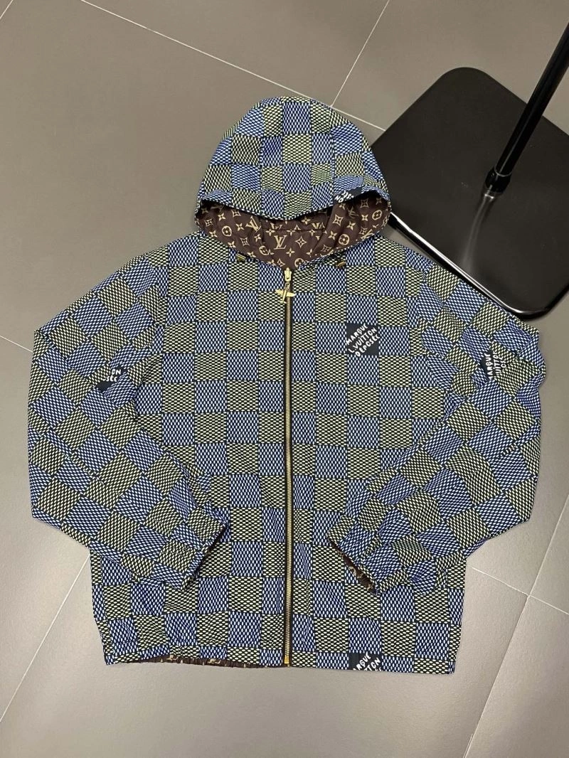AllSeason Louis Vuitton Outwear 136788