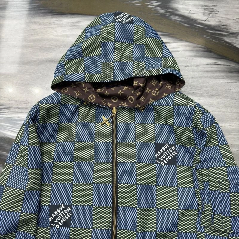 Lightweight Louis Vuitton Outwear 136792