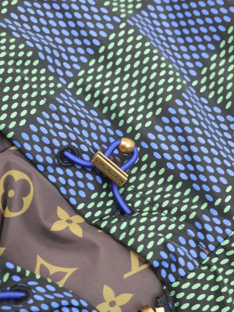QuickDry Louis Vuitton Outwear 136780