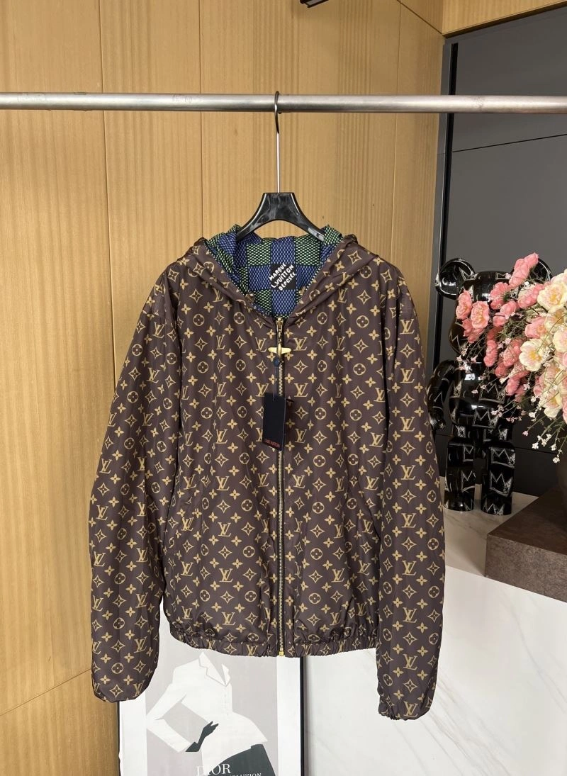 Louis Vuitton Outwear Bold 136775