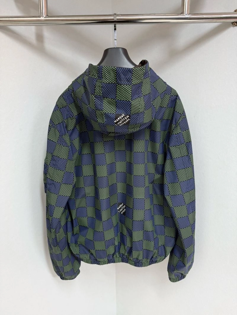 Louis Vuitton Outwear Bold 136772