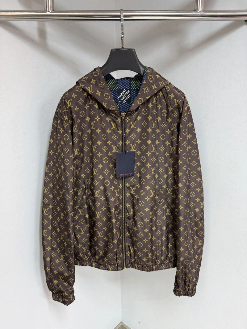 Louis Vuitton Outwear Bold 136772