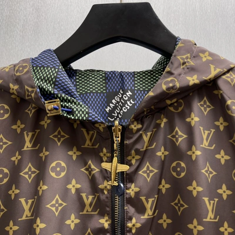 Fashionable Louis Vuitton Outwear 136779
