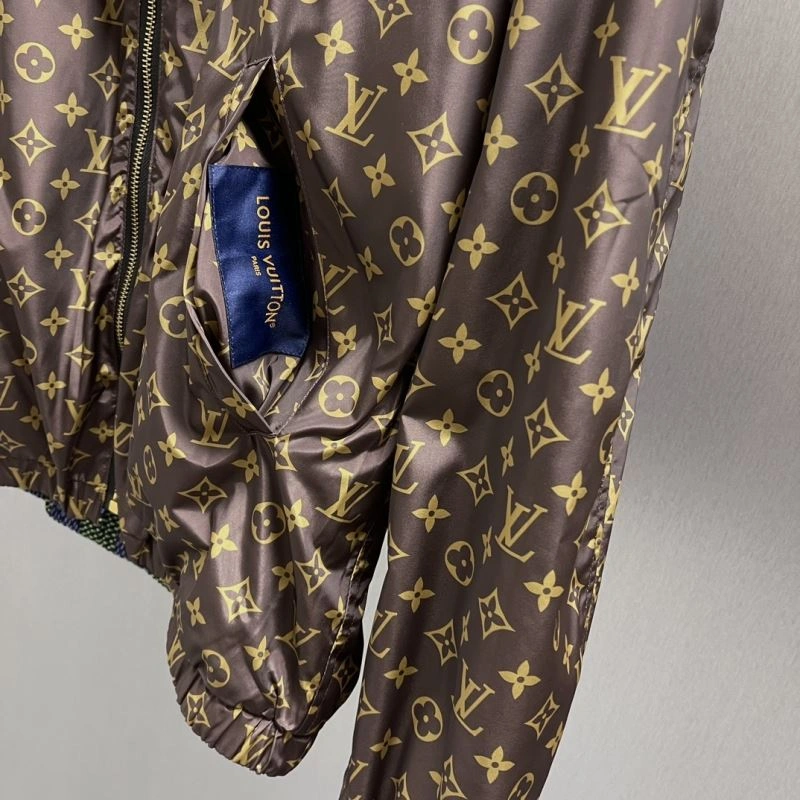 Fashionable Louis Vuitton Outwear 136779