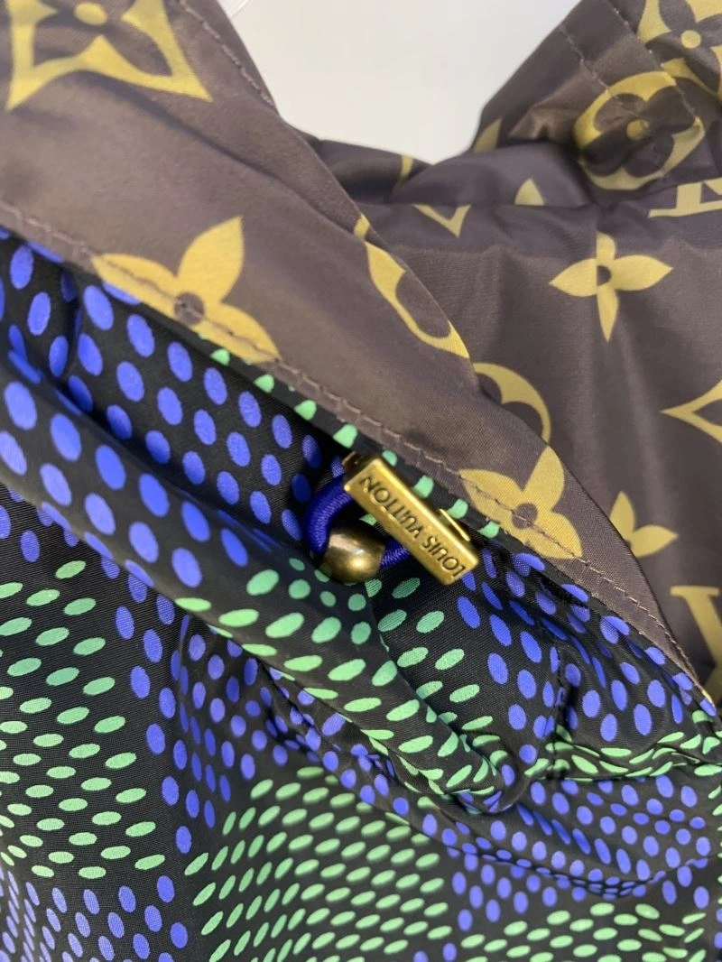 Trendy Louis Vuitton Outwear 136774