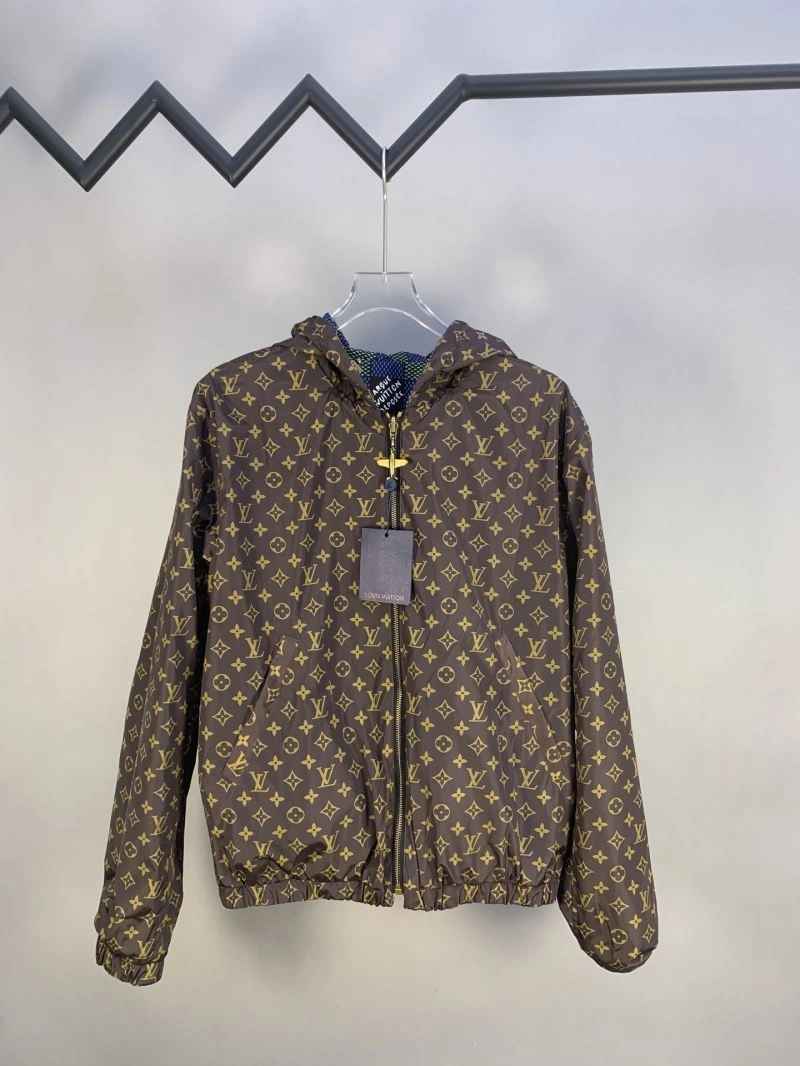 Trendy Louis Vuitton Outwear 136774