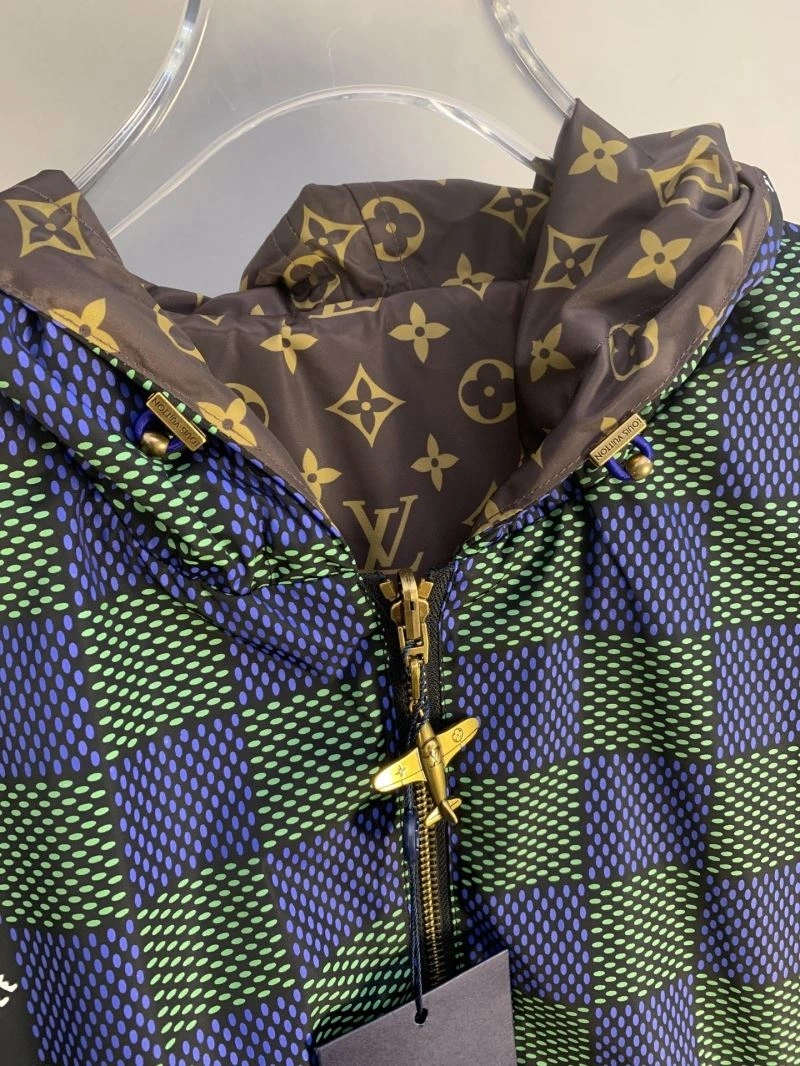 Trendy Louis Vuitton Outwear 136774