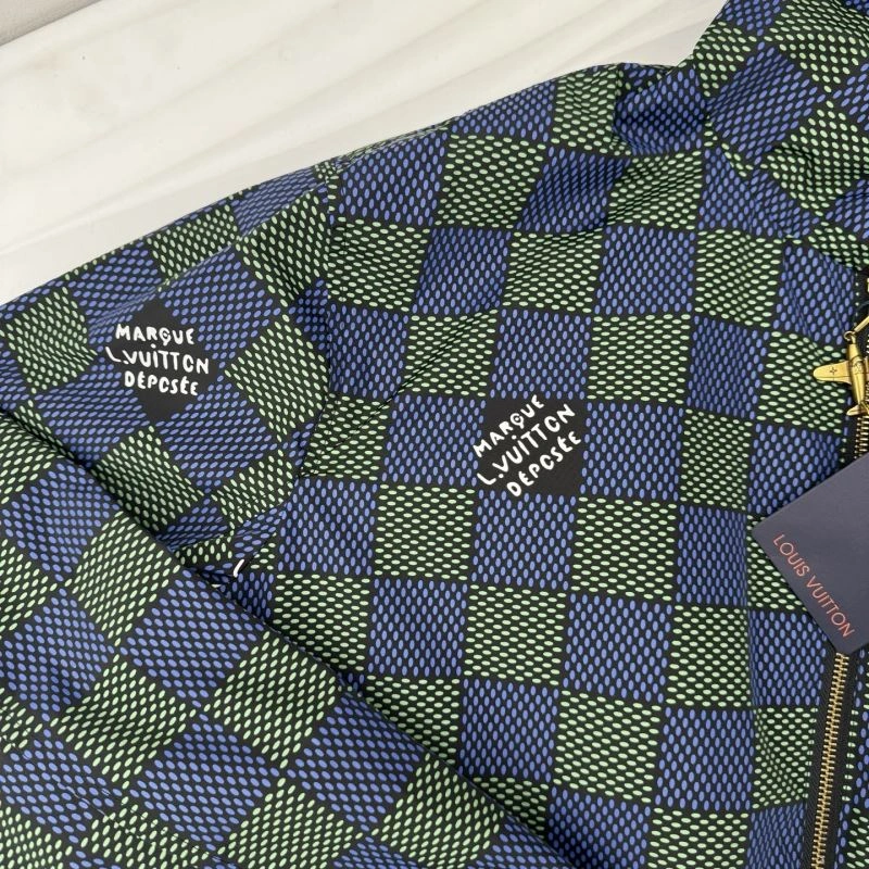 StreetReady Louis Vuitton Outwear 136770