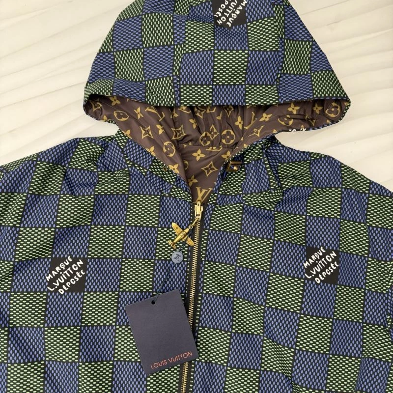 StreetReady Louis Vuitton Outwear 136770