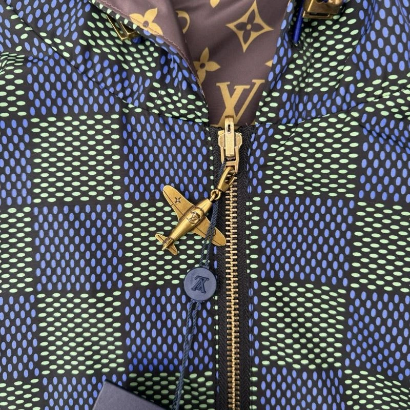 StreetReady Louis Vuitton Outwear 136770