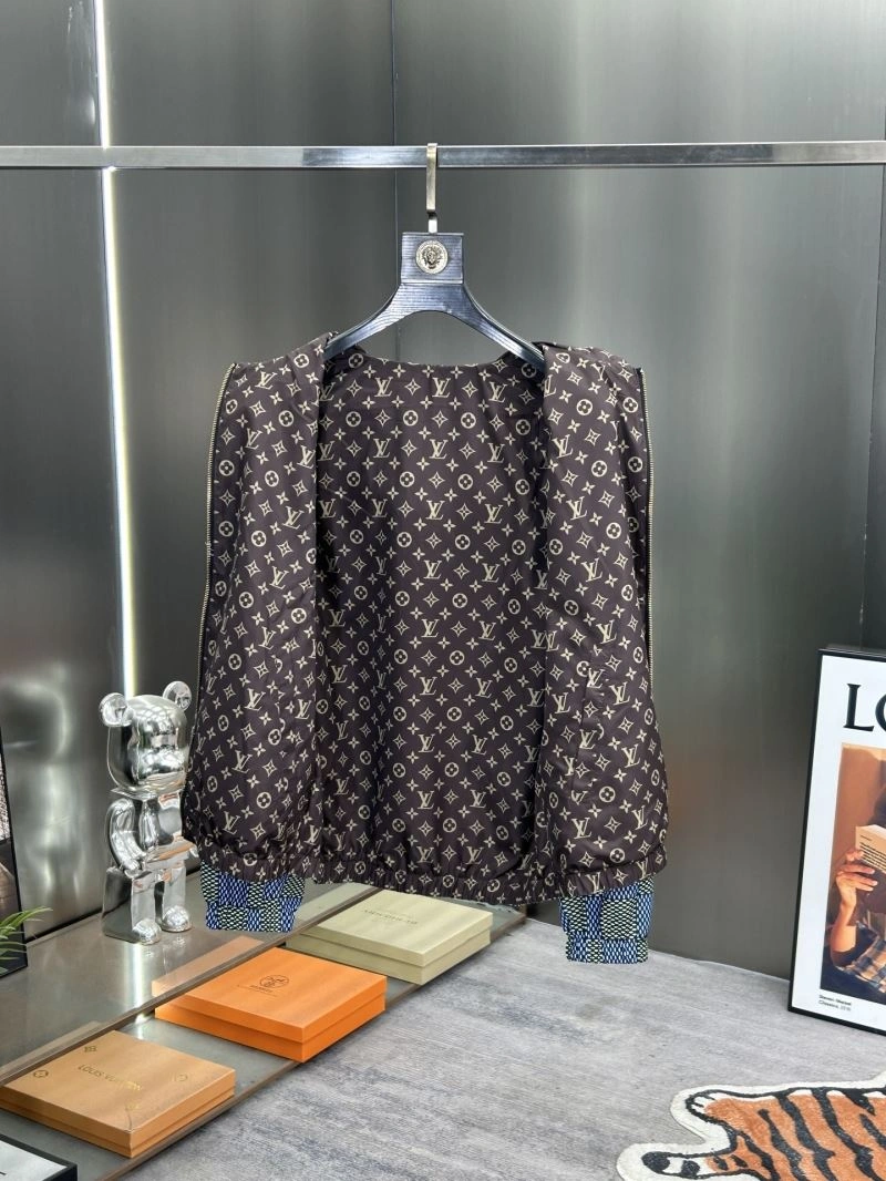 Youthful Louis Vuitton Outwear 136795