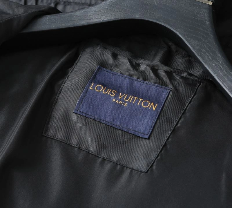 Louis Vuitton Outwear UrbanChic 136766
