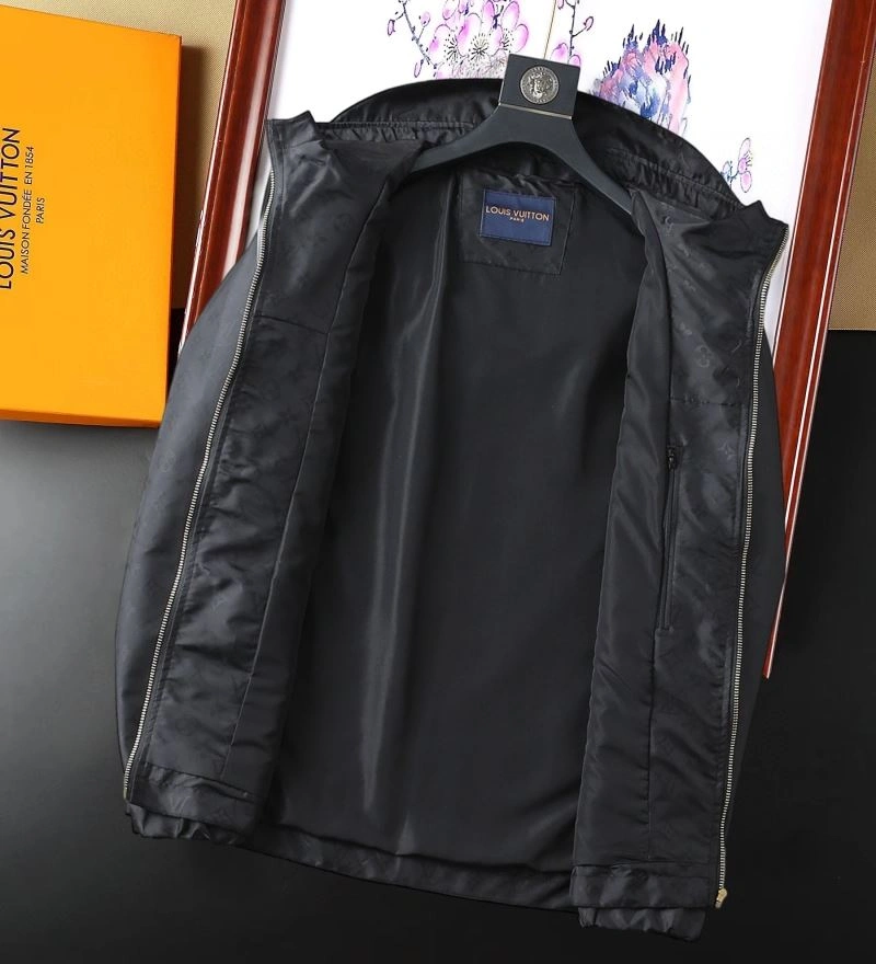 Louis Vuitton Outwear UrbanChic 136766
