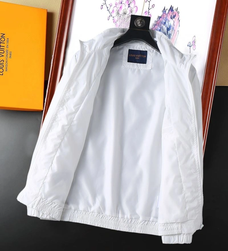 EasyCare Louis Vuitton Outwear 136765