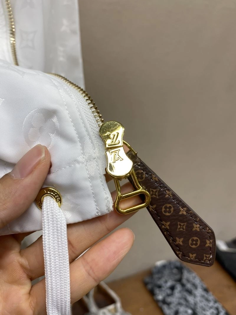 Louis Vuitton Outwear TimelessDesign 136761