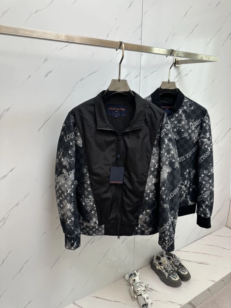 Louis Vuitton Outwear Trendsetting 136753