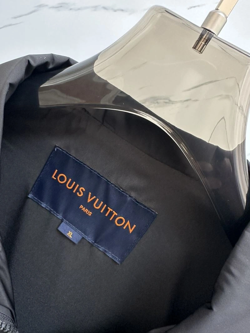 Louis Vuitton Outwear Trendsetting 136753