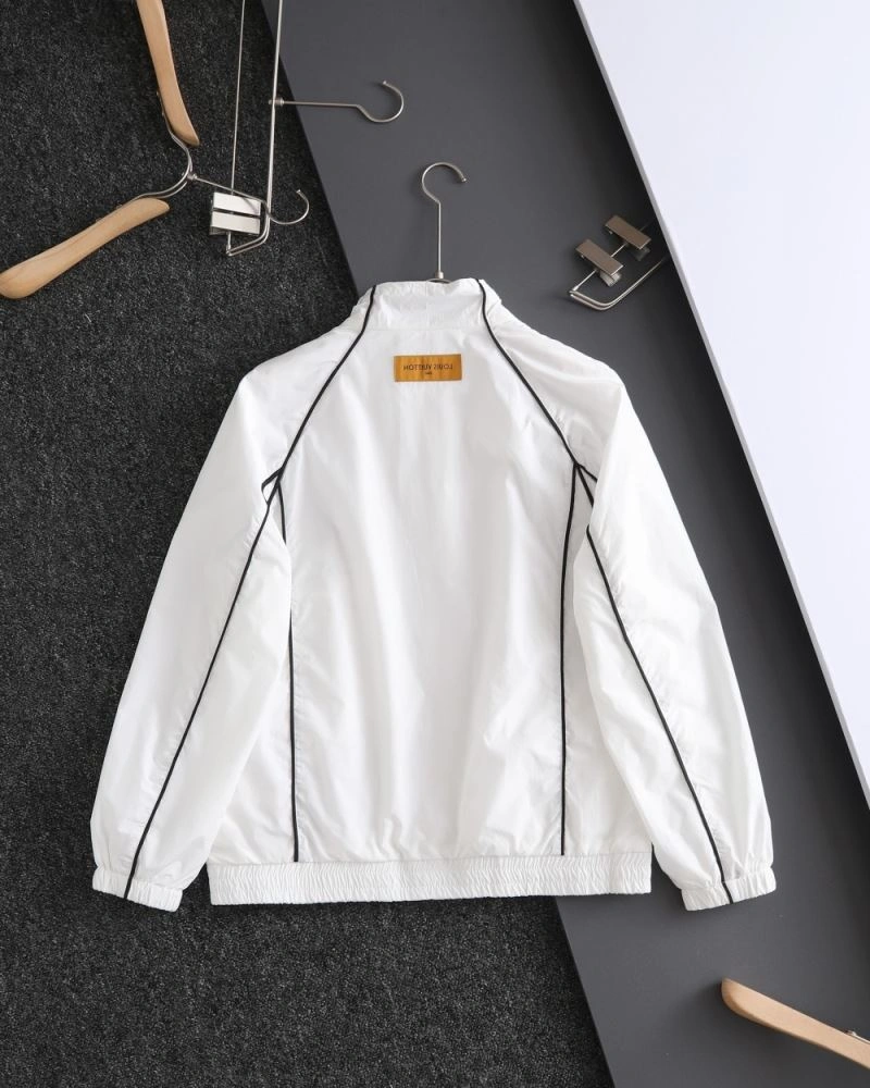 Modern Louis Vuitton Outwear 136754