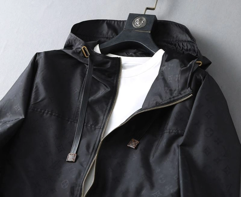 Premium Louis Vuitton Outwear 136756