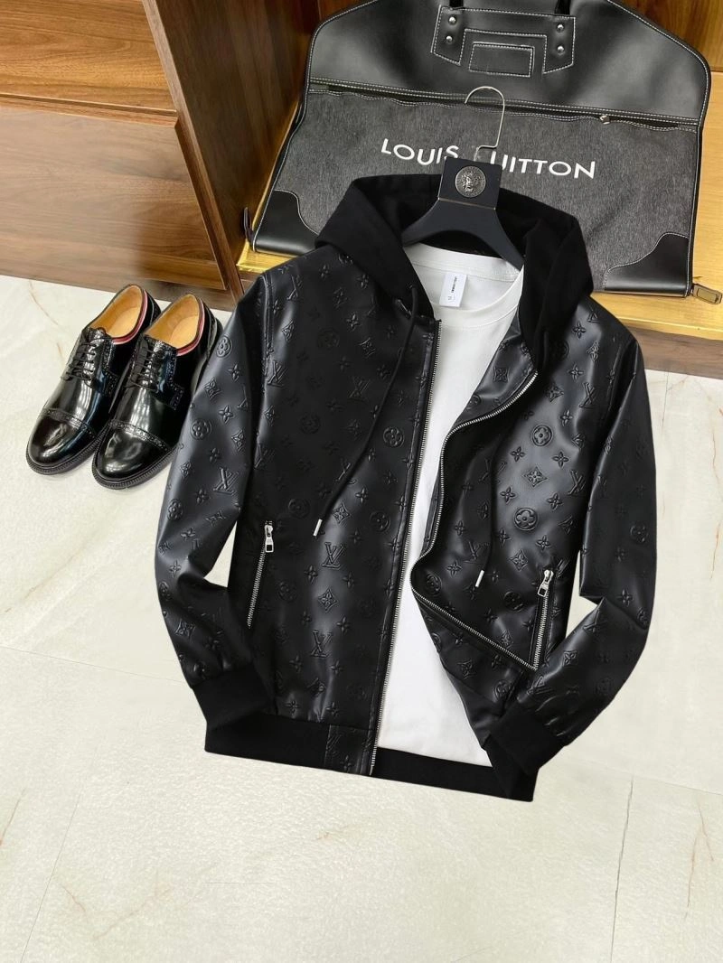 Fashionable Louis Vuitton Outwear 136738