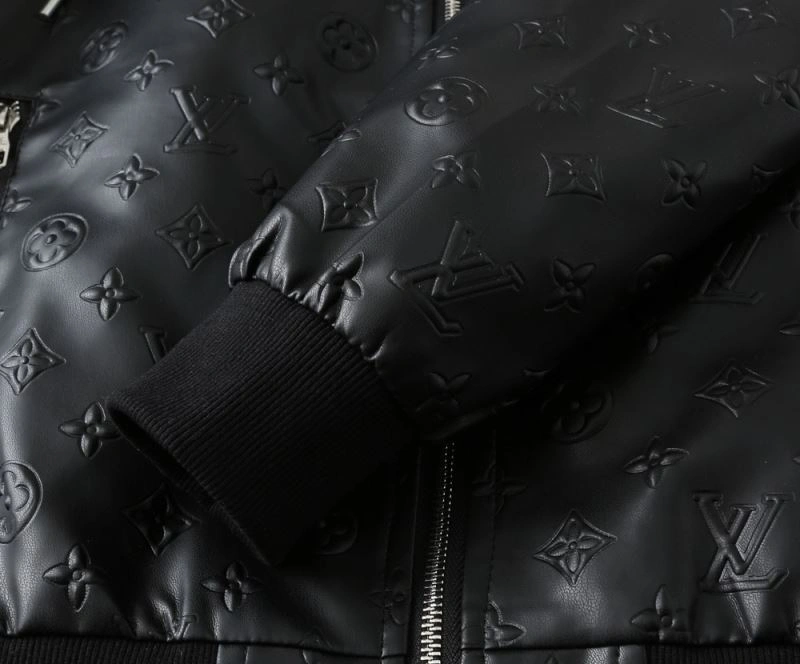 Fashionable Louis Vuitton Outwear 136738