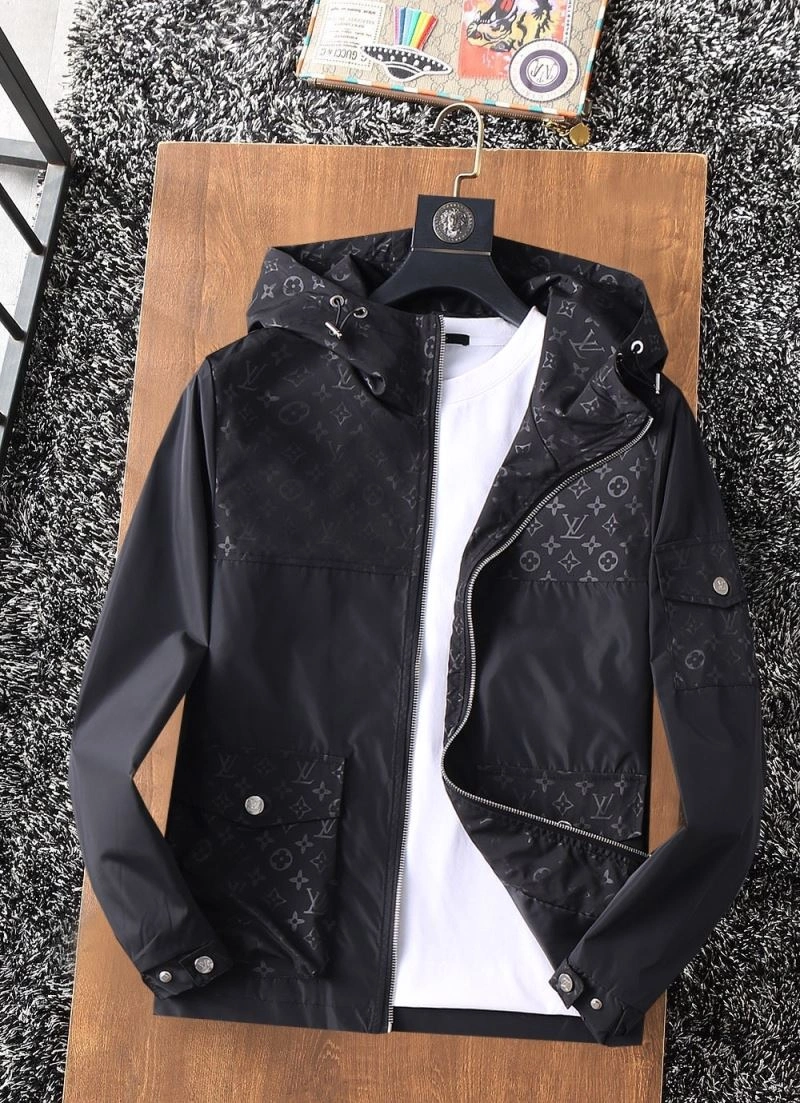 Trendsetting Louis Vuitton Outwear 136743