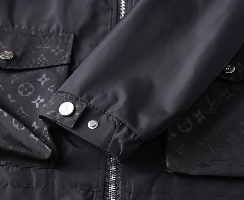 Trendsetting Louis Vuitton Outwear 136743