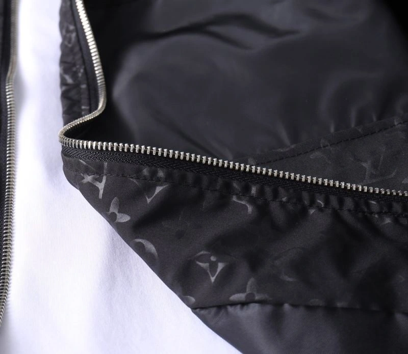 Trendsetting Louis Vuitton Outwear 136743